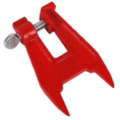 Chainsaw chain stump vise