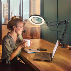 Magnifying Desk Lamp